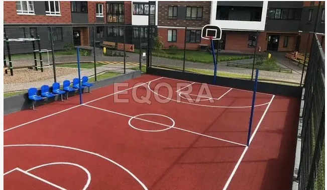 Бесшовное покрытие из резиновой крошки для баскетбольной площадки в Купино